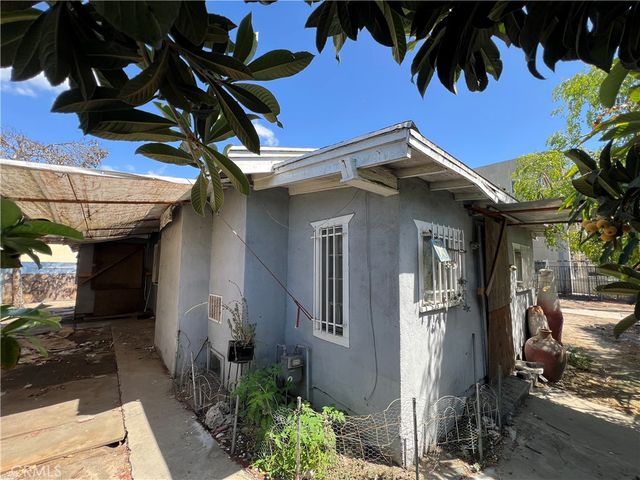 9214 Compton, Los Angeles, CA 90002