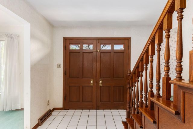 3561 Kingsway Drive, Columbus, OH 43221