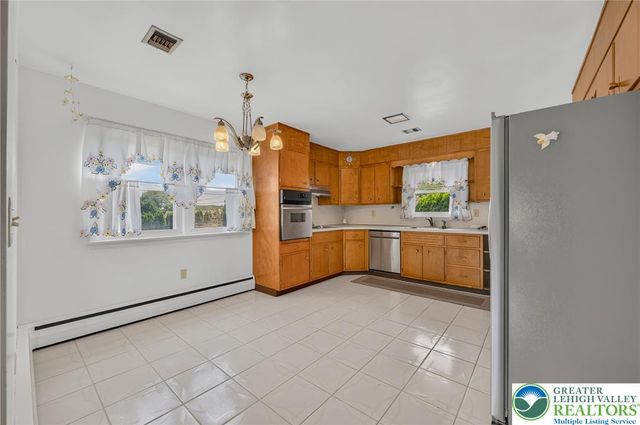 2404 South Street, Allentown City, PA 18104