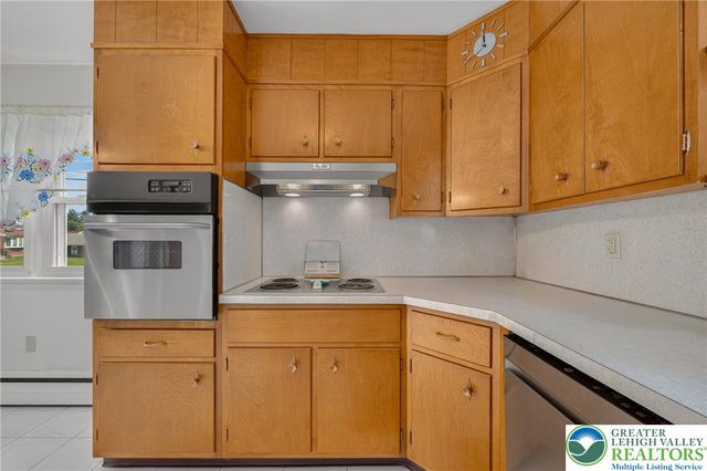 2404 South Street, Allentown City, PA 18104