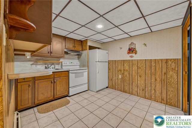 2404 South Street, Allentown City, PA 18104