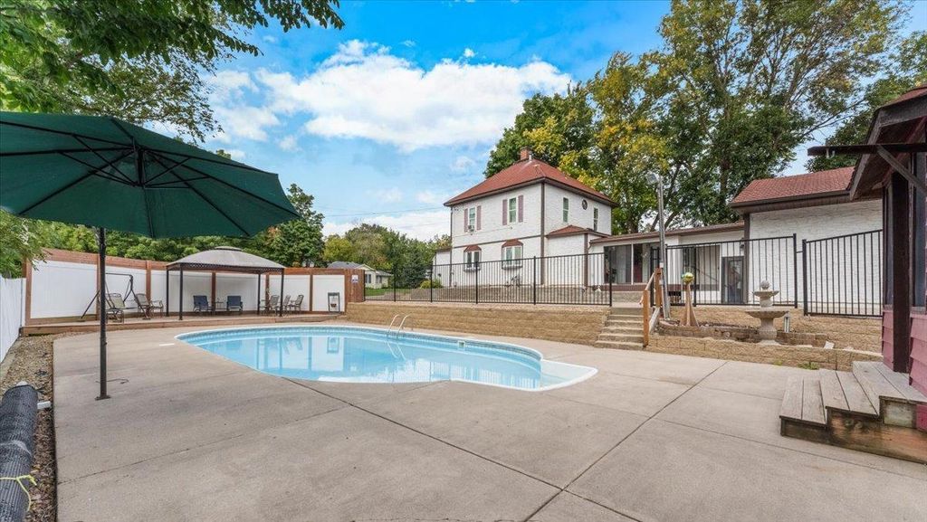 304 Main Street S, Saint Michael, MN 55376