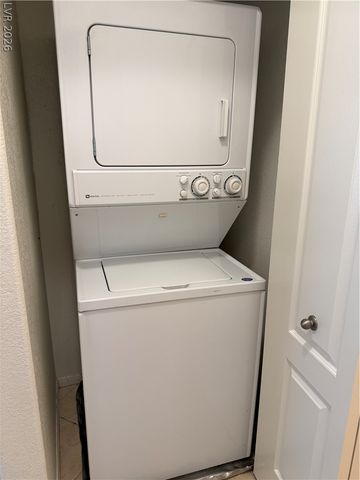3411 CACTUS MOUNTAIN Street 203, Las Vegas, NV 89129