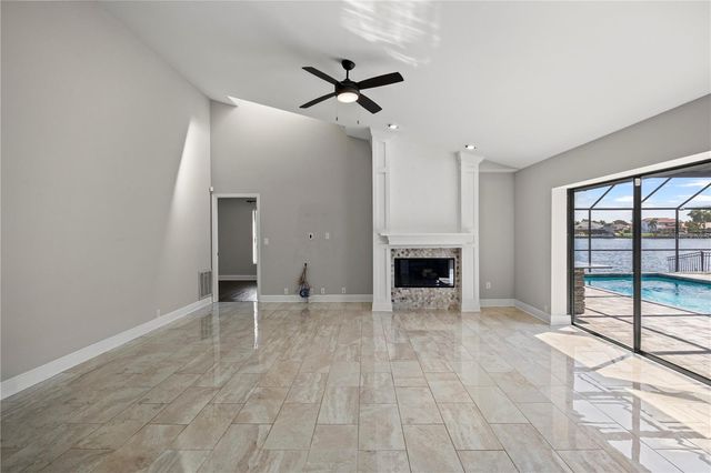 5104 E LONGBOAT BOULEVARD, Tampa, FL 33615