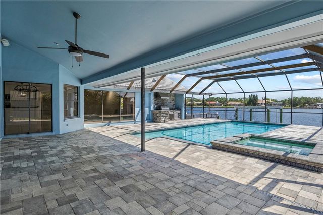 5104 E LONGBOAT BOULEVARD, Tampa, FL 33615