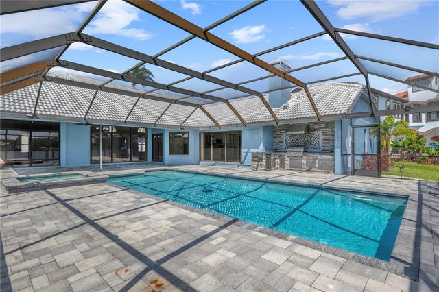 5104 E LONGBOAT BOULEVARD, Tampa, FL 33615