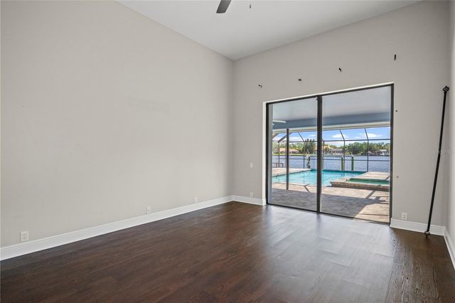 5104 E LONGBOAT BOULEVARD, Tampa, FL 33615