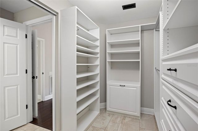 5104 E LONGBOAT BOULEVARD, Tampa, FL 33615
