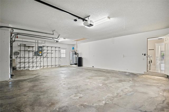 5104 E LONGBOAT BOULEVARD, Tampa, FL 33615