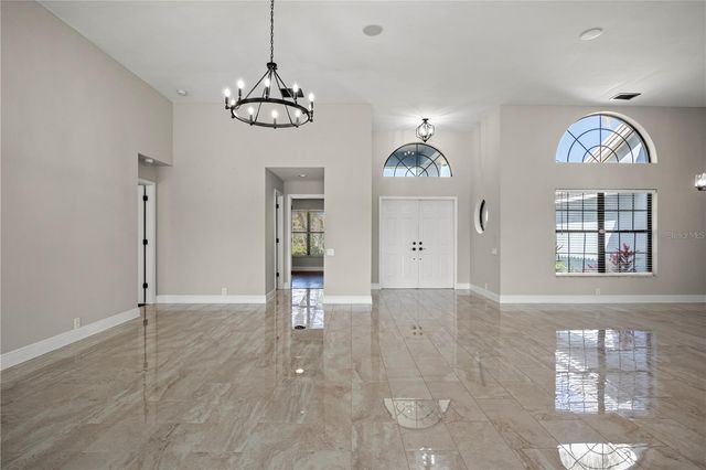 5104 E LONGBOAT BOULEVARD, Tampa, FL 33615