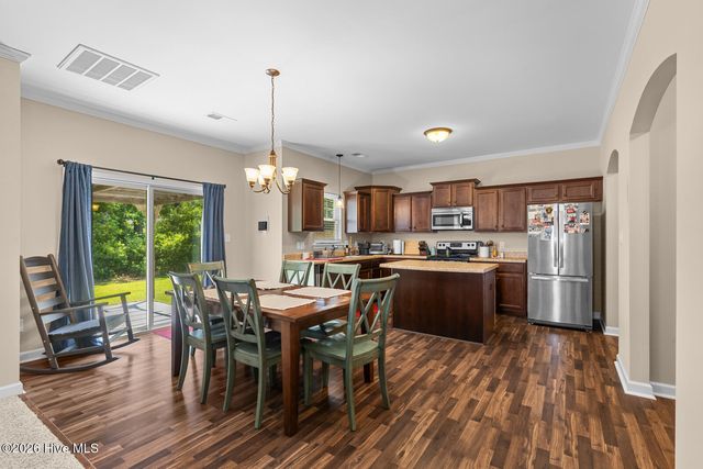 260 Breakwater Drive, Sneads Ferry, NC 28460