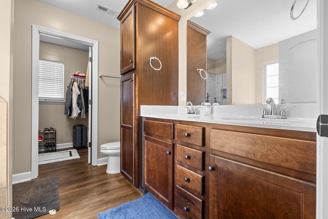 260 Breakwater Drive, Sneads Ferry, NC 28460