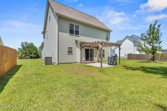 260 Breakwater Drive, Sneads Ferry, NC 28460