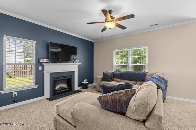 260 Breakwater Drive, Sneads Ferry, NC 28460