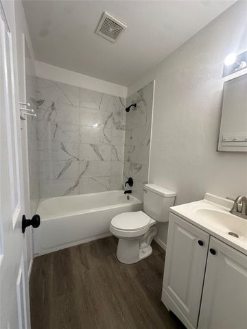 509 Central Ave A, Elgin, TX 78621
