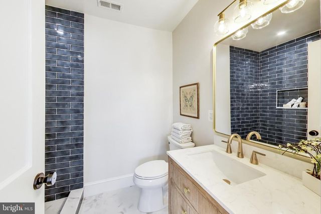 4616 8TH ST NW, Washington, DC 20011