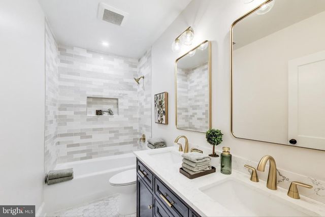 4616 8TH ST NW, Washington, DC 20011