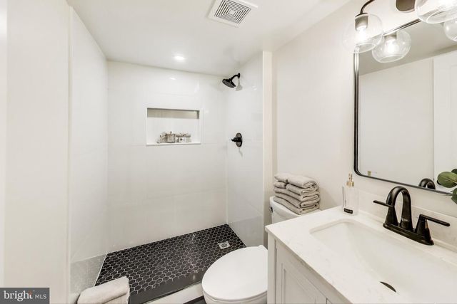 4616 8TH ST NW, Washington, DC 20011