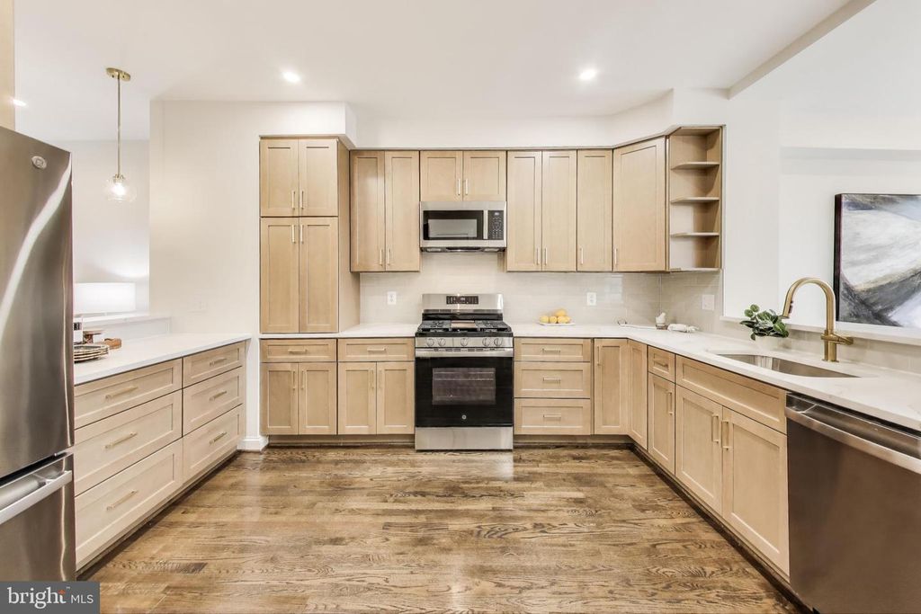 4616 8TH ST NW, Washington, DC 20011