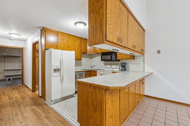 18950 243rd Avenue NW, Orrock Twp, MN 55309