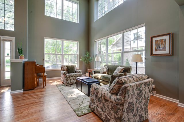1875 Trevino Terrace, Vernon Hills, IL 60061