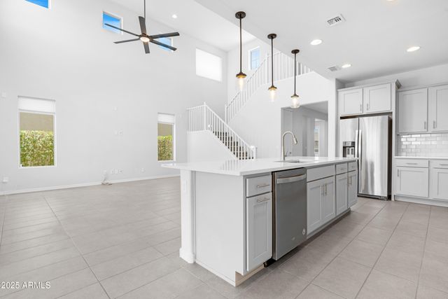 8962 W MARSHALL Avenue, Glendale, AZ 85305