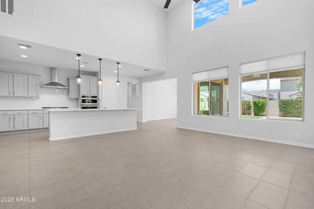 8962 W MARSHALL Avenue, Glendale, AZ 85305