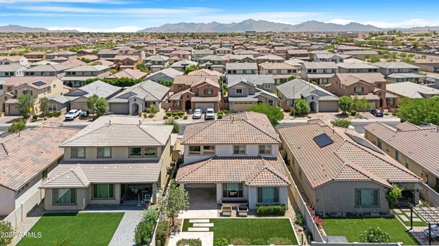 8962 W MARSHALL Avenue, Glendale, AZ 85305