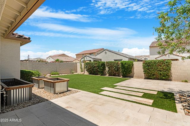 8962 W MARSHALL Avenue, Glendale, AZ 85305