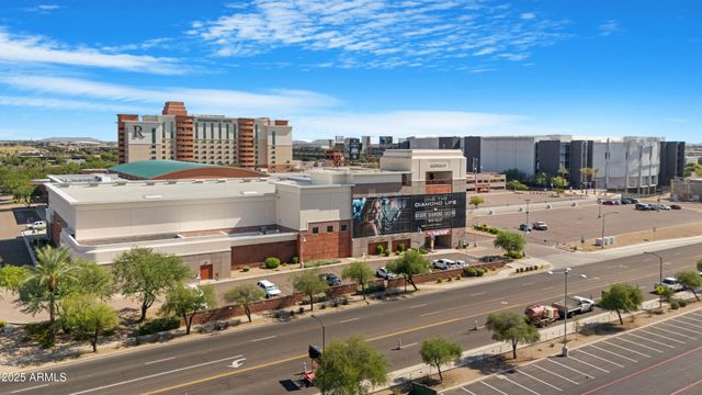 8962 W MARSHALL Avenue, Glendale, AZ 85305