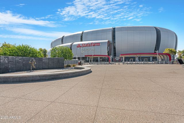 8962 W MARSHALL Avenue, Glendale, AZ 85305