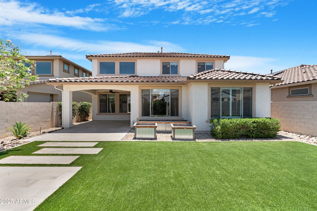 8962 W MARSHALL Avenue, Glendale, AZ 85305