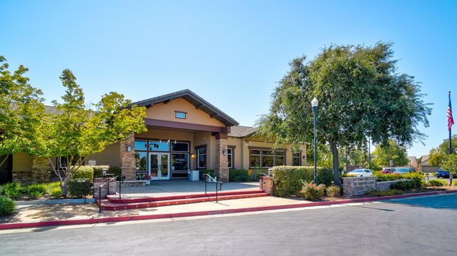 7828 Barnsley Way, Elk Grove, CA 95757