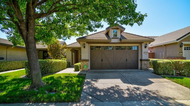 7828 Barnsley Way, Elk Grove, CA 95757