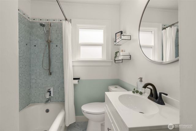 5009 S Alaska Street, Seattle, WA 98118