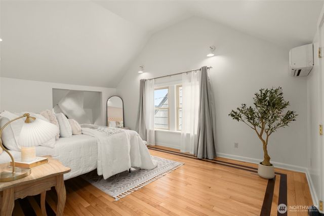 5009 S Alaska Street, Seattle, WA 98118