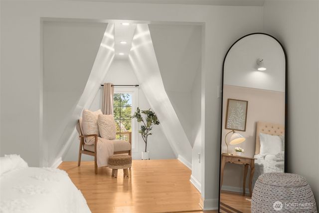 5009 S Alaska Street, Seattle, WA 98118