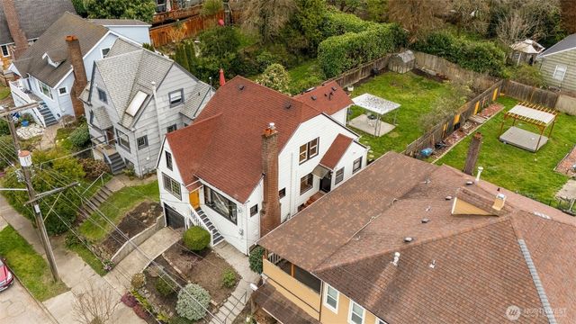 5009 S Alaska Street, Seattle, WA 98118