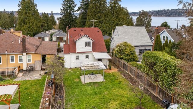 5009 S Alaska Street, Seattle, WA 98118