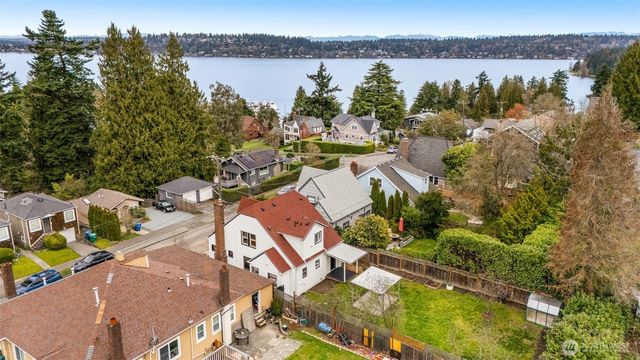 5009 S Alaska Street, Seattle, WA 98118