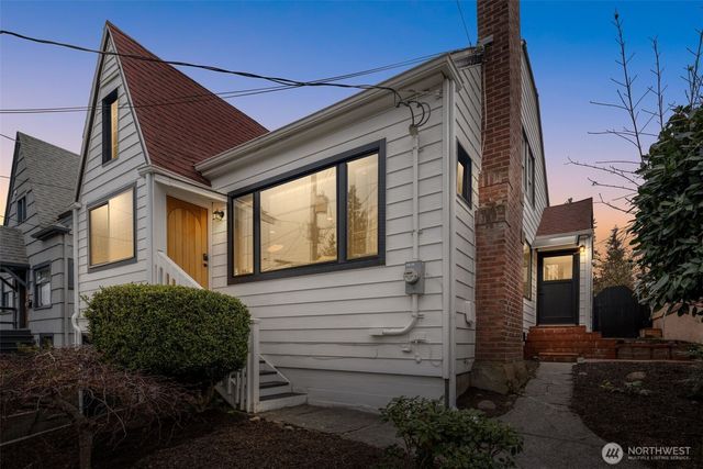 5009 S Alaska Street, Seattle, WA 98118