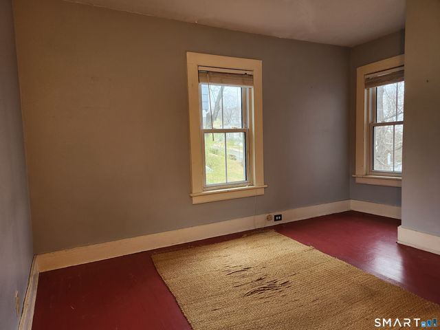 10 Washington Avenue, Danbury, CT 06810