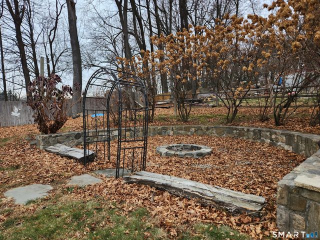 10 Washington Avenue, Danbury, CT 06810