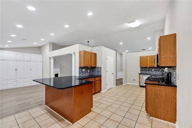 2730 Angel Oak Circle, Dacula, GA 30019