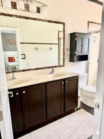 4237 SW 164th Path 4237, Miami, FL 33185