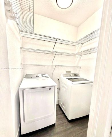 4237 SW 164th Path 4237, Miami, FL 33185