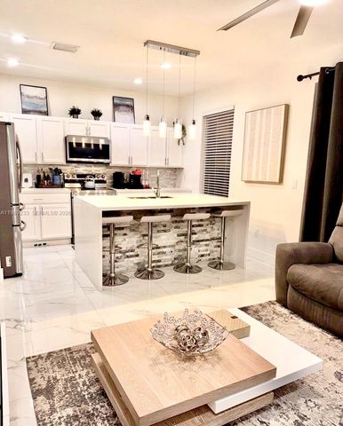 4237 SW 164th Path 4237, Miami, FL 33185