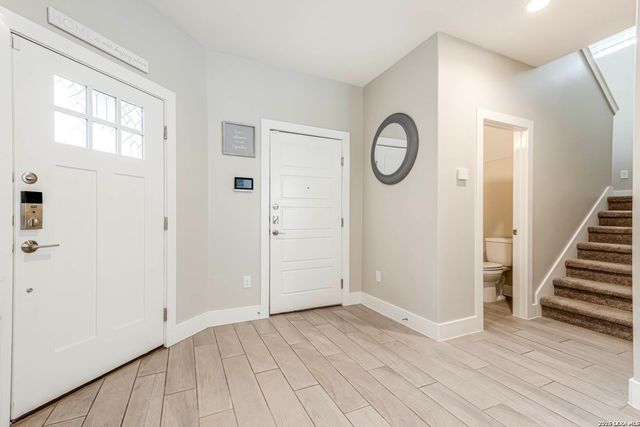 1426 E Sandalwood, San Antonio, TX 78209