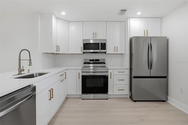 2682 SABAL SPRINGS CIRCLE 204, Clearwater, FL 33761