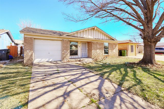 523 Parker Circle, Garland, TX 75040